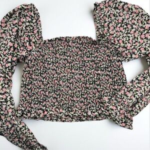 Forever21 Floral Cropped Ruched Top, Juniors Medium in black